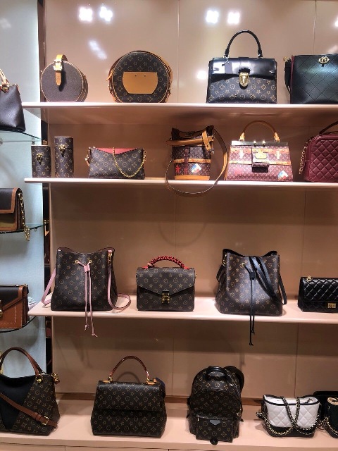 HÀNG CÓ SẴN TẠI SHOP